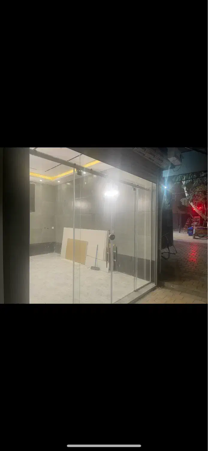 رهن و اجاره معازه ۲۰ متری|اجارهٔ مغازه و غرفه|اصفهان, تخت فولاد|دیوار