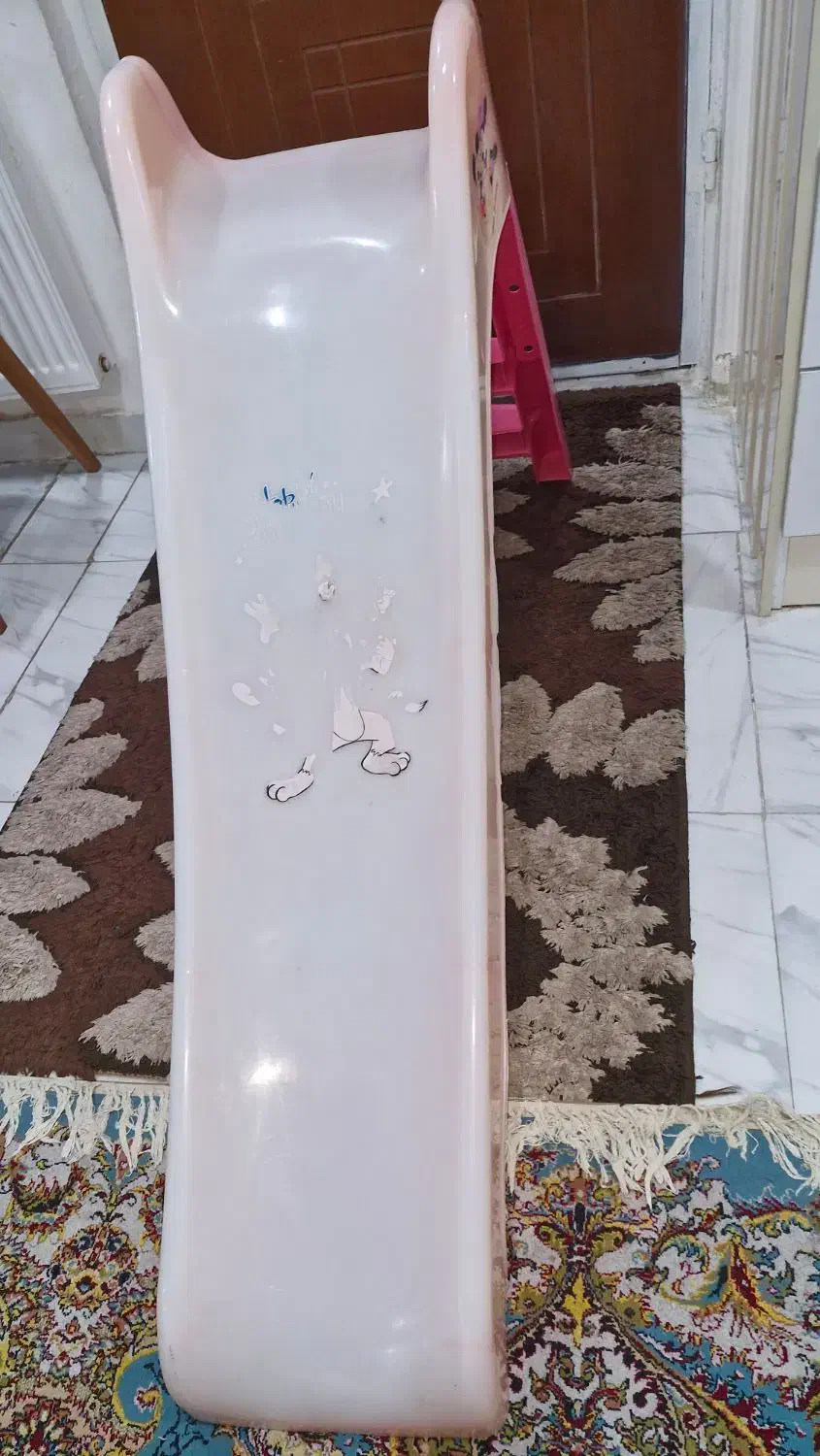 کلی وسایل بازی کودک|اسباب‌بازی بچه|رشت, دیانتی|دیوار