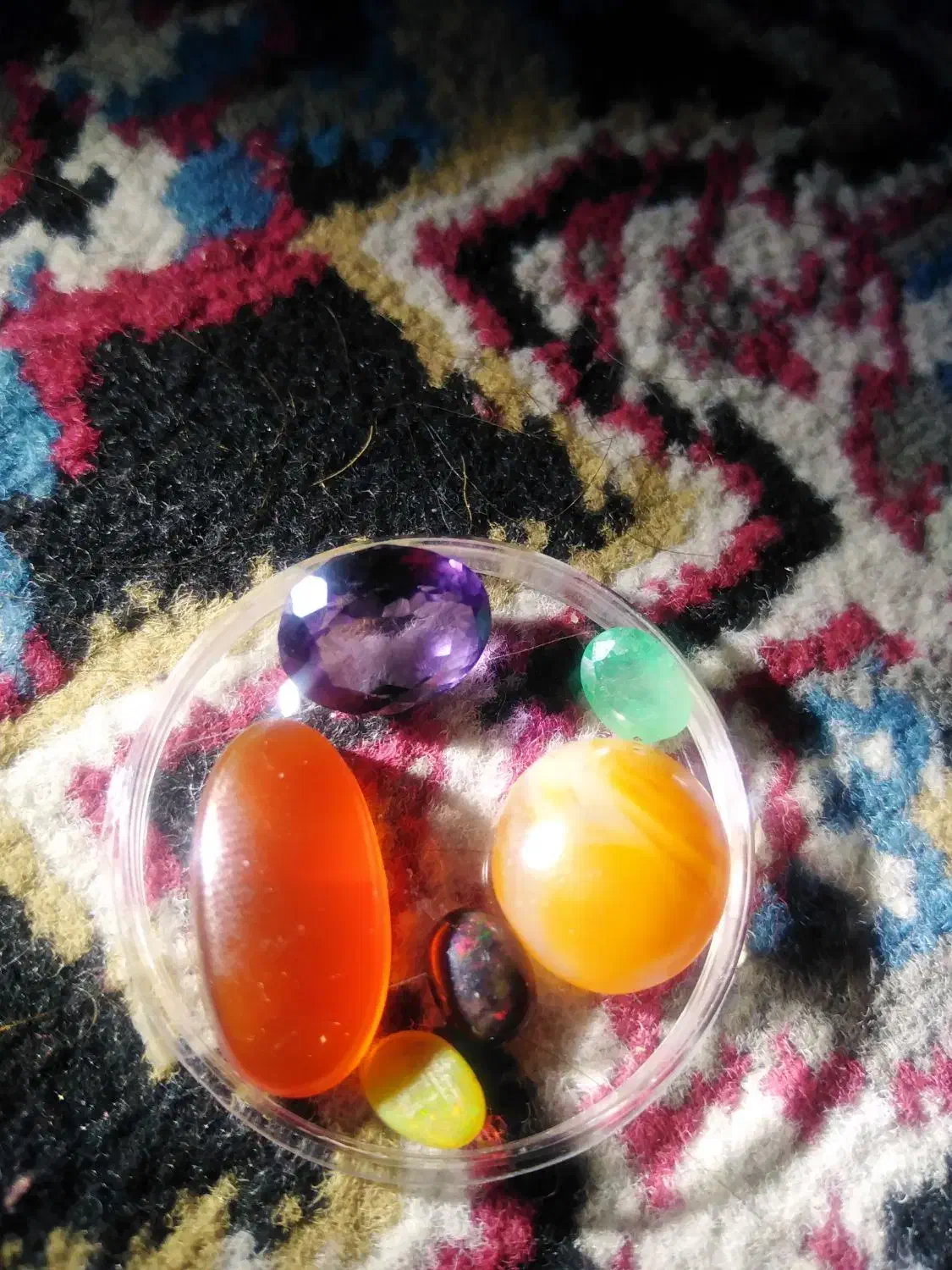 مهر وسنگ هم باهم معاوضه با یه انگشتر نقره|کلکسیون اشیاء عتیقه|قم, انسجام|دیوار