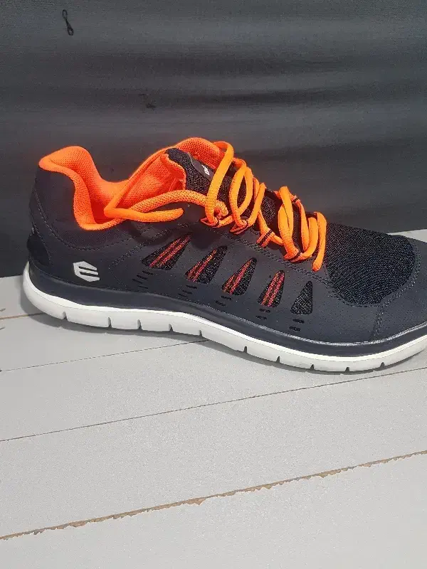 کتونی اورجینال|کیف، کفش، کمربند|باقرشهر, |دیوار