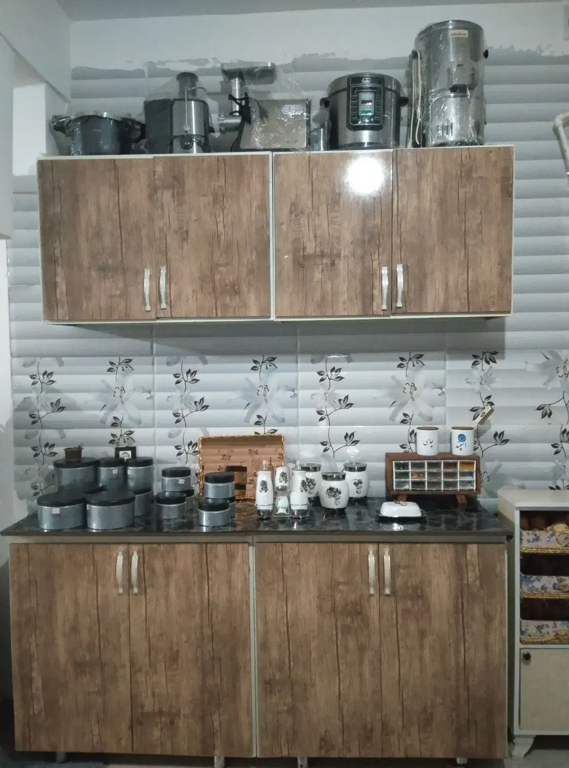 کابینت فلز درام دی اف تمیز در حد|مصالح و تجهیزات ساختمان|تربت جام, میان جام|دیوار