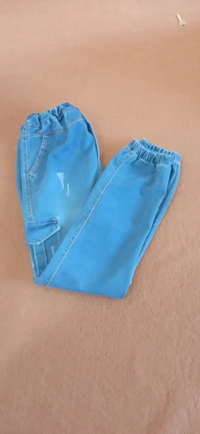 کت کاپشن و شلوار جین به صورت تکی هم فروخته می‌شود|کفش و لباس بچه|اسلام‌شهر, مظفریه|دیوار