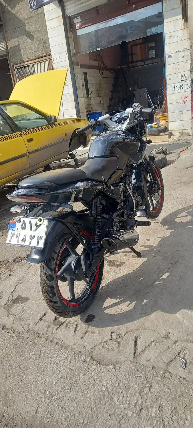 موتور پالس ۱۳۵|موتورسیکلت|کرمانشاه, |دیوار