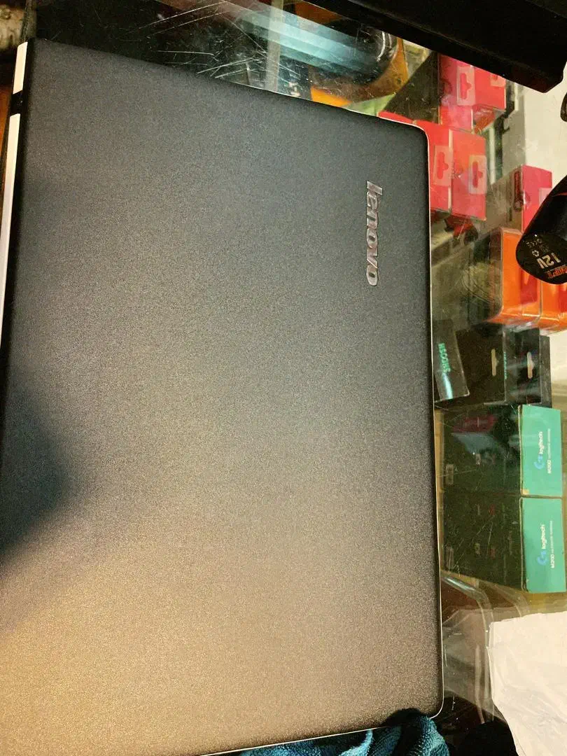 لپ تاپ lenovo|رایانه همراه|ری, شهادت|دیوار