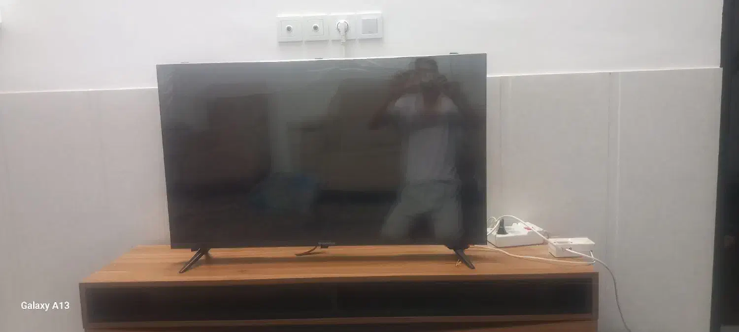 تلویزیون ال دی ۴۳ اینچ|تلویزیون و پروژکتور|اسفراین, |دیوار