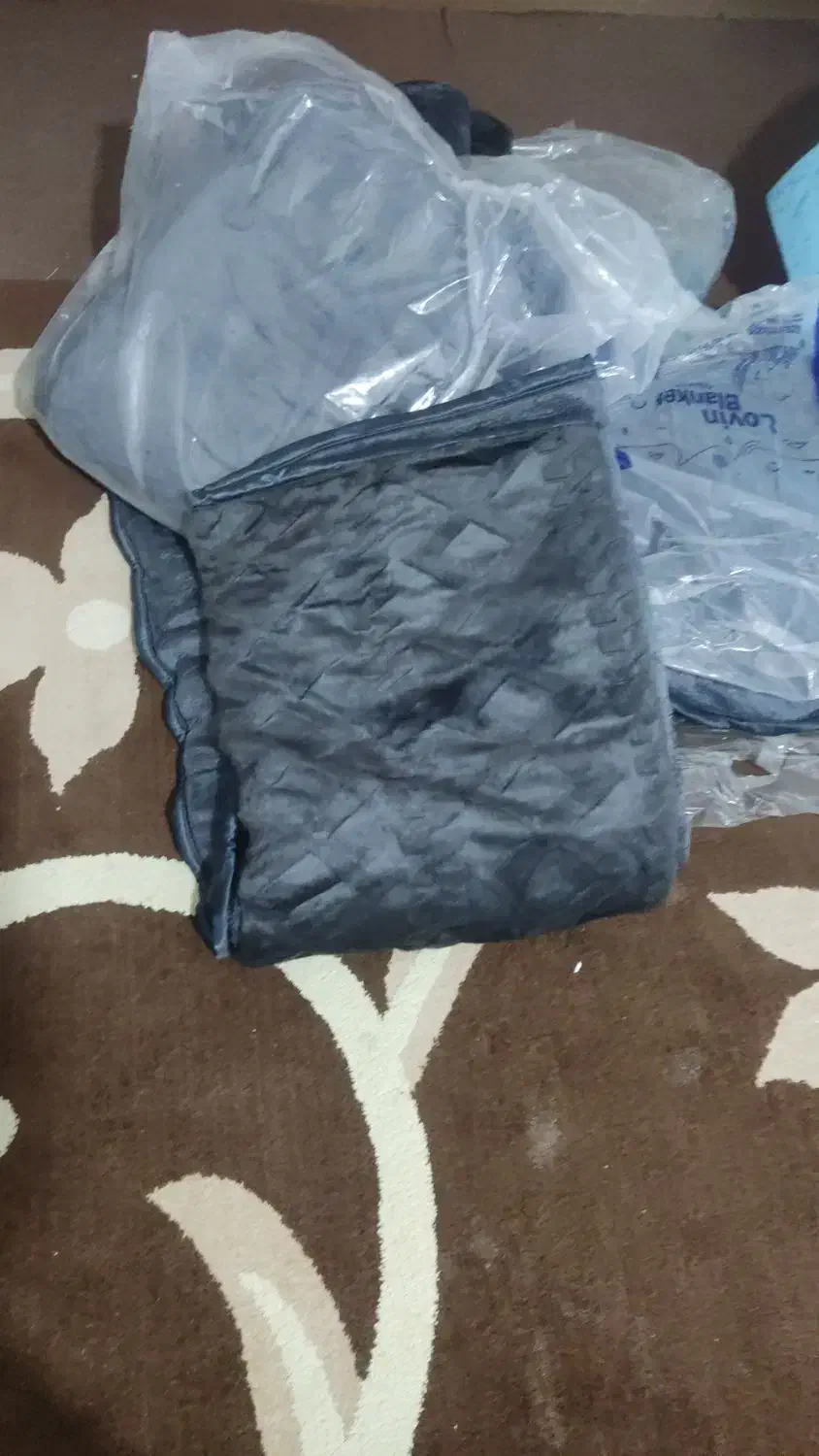 پتو|رختخواب، بالش، پتو|ایذه, |دیوار