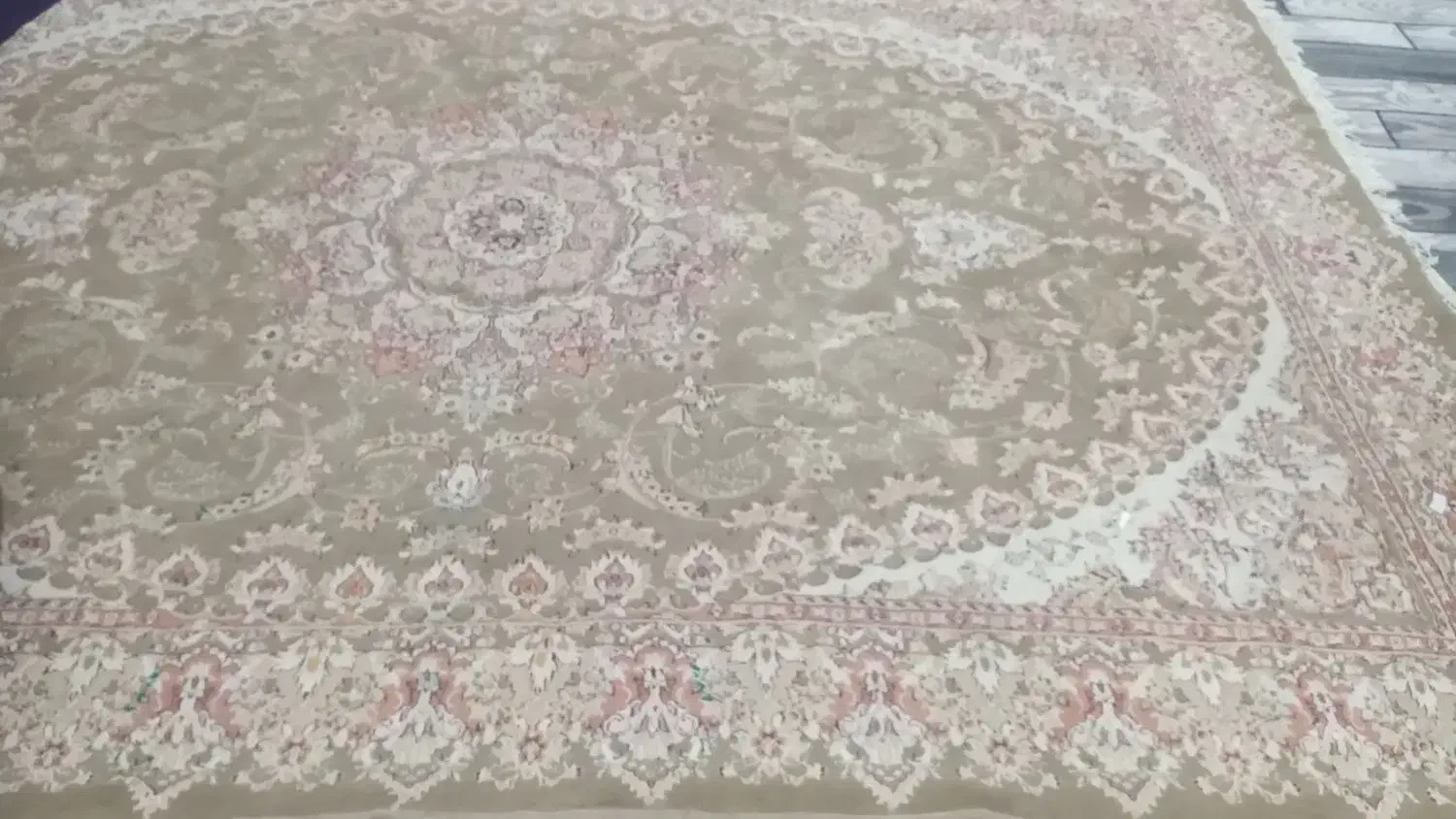 دو عدد فرش در حد نو . باخریدار سر قیمت کنار میام|فرش|کتالم و سادات شهر, |دیوار