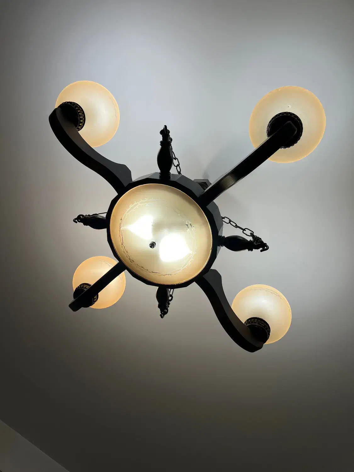 لوستر چوبی در حد نو|لوستر و چراغ آویز|سنندج, |دیوار