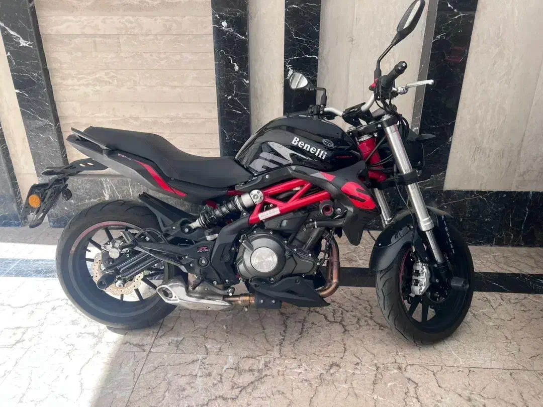 بنلی ۲سیلندر|موتورسیکلت|تهران, قبا|دیوار