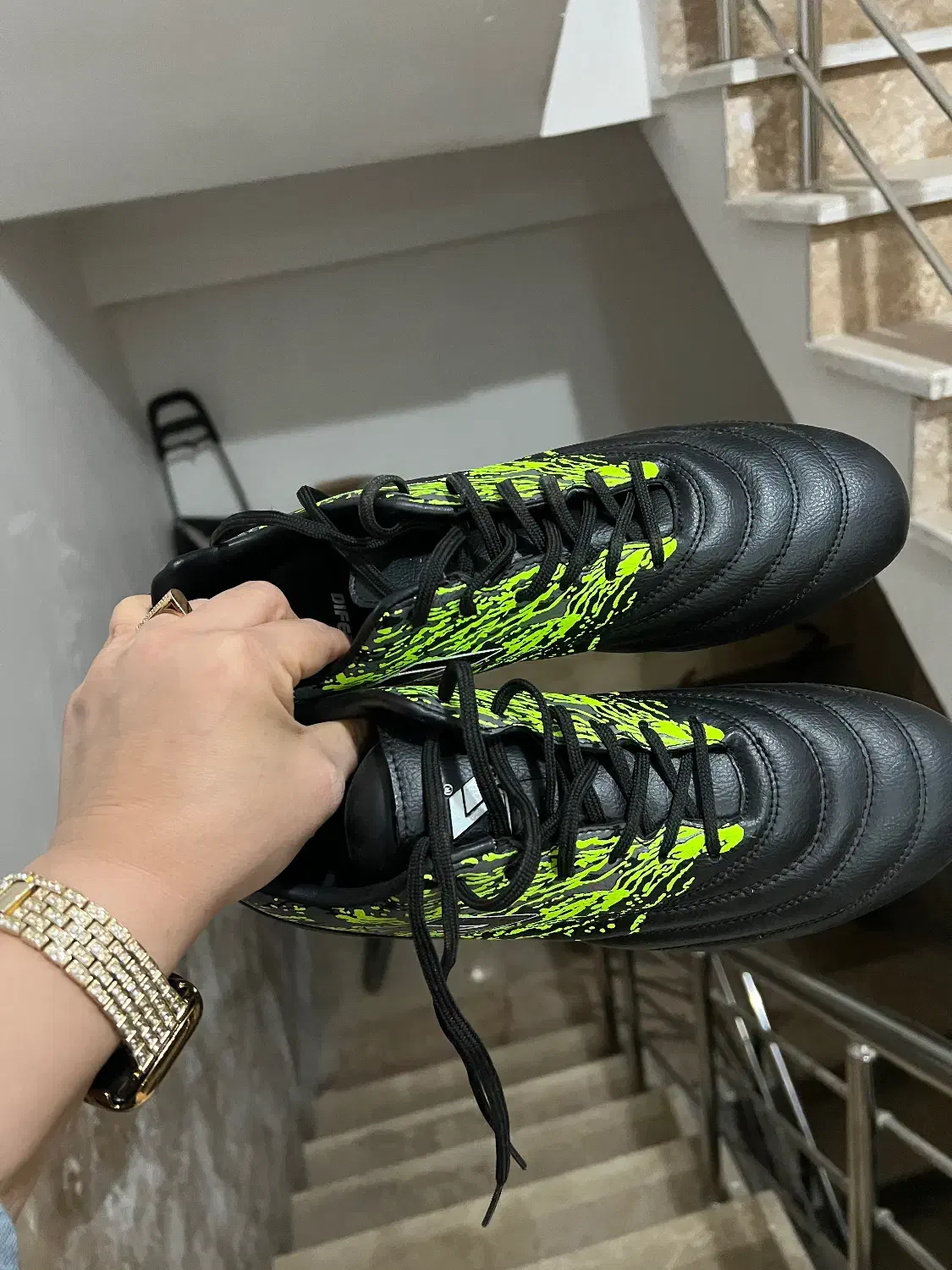 کفش استوک فوتبال|ورزشهای توپی|رشت, گلسار|دیوار