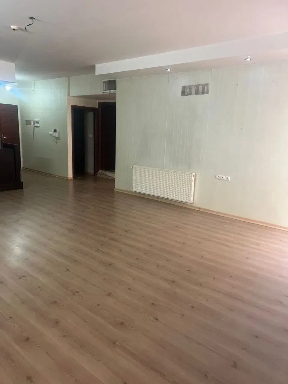 اپارتمان ۹۷ متر با ۹۰ متر حیاط اختصاصی (هاشمیه)|اجارهٔ آپارتمان|مشهد, نیروی هوایی|دیوار