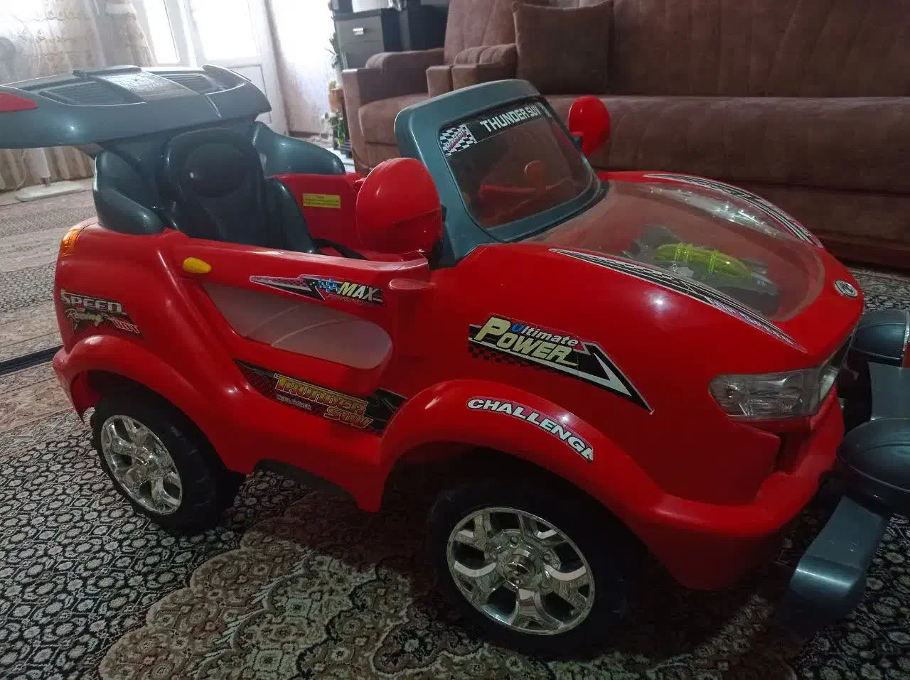 ماشین شارژی|اسباب‌بازی بچه|کرمان, |دیوار