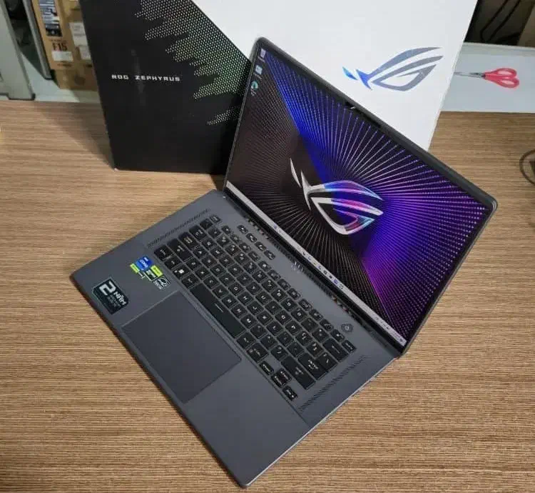 Asus ROG Zephyrus|رایانه همراه|شیراز, باغ تخت|دیوار