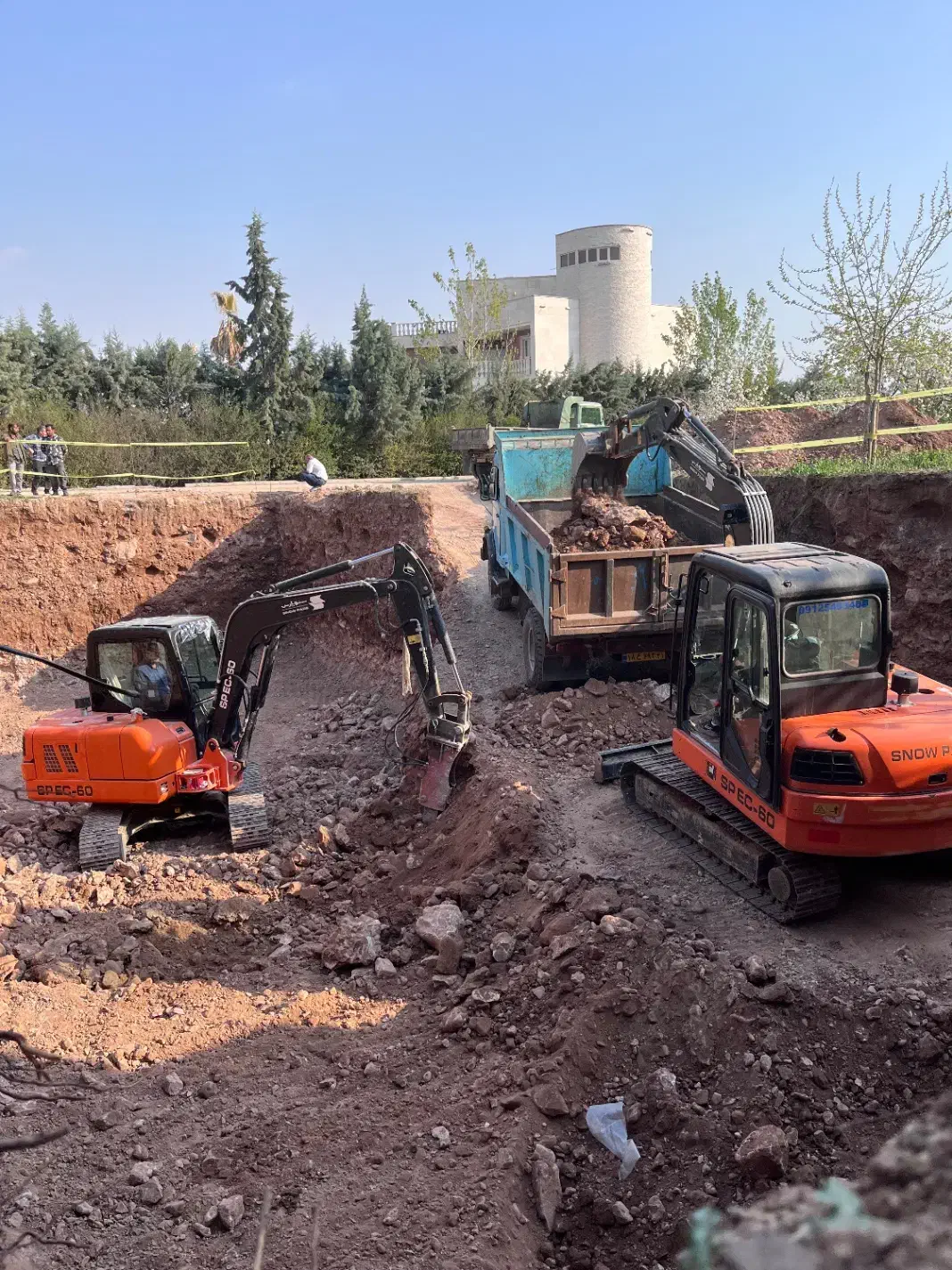 اجاره بابکت مینی بیل خاکبرداری پیکور|خدمات پیشه و مهارت|هشتگرد, تهران دشت|دیوار