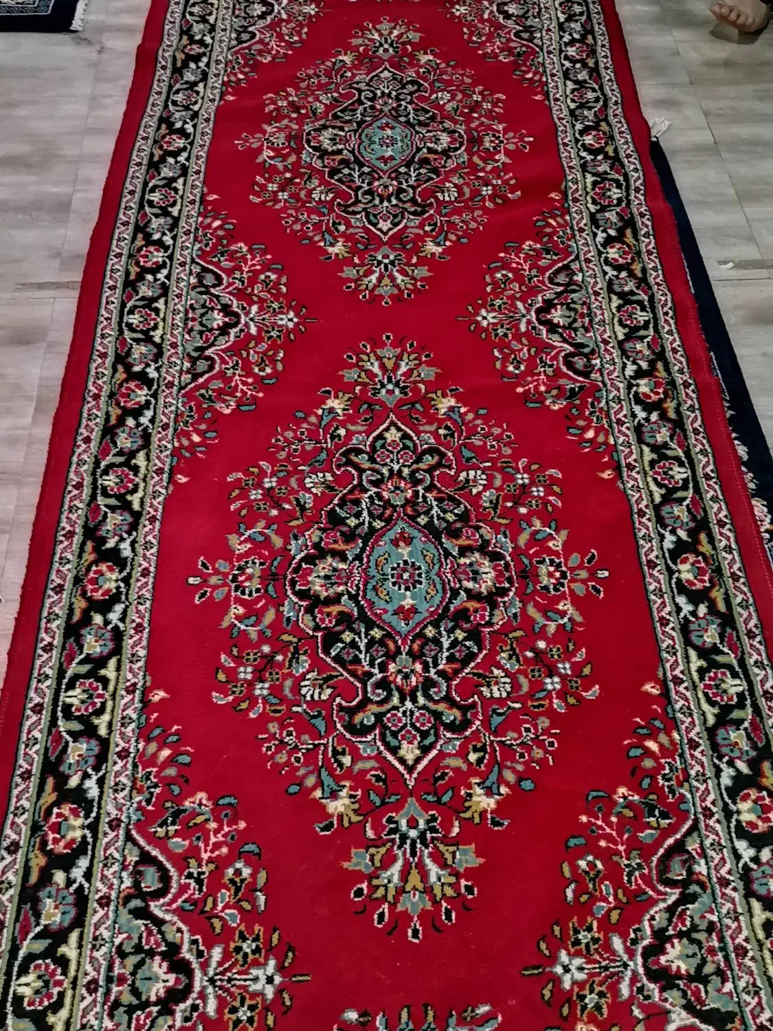 پادری و گلیم فرش|پادری|رشت, حومه رشت|دیوار