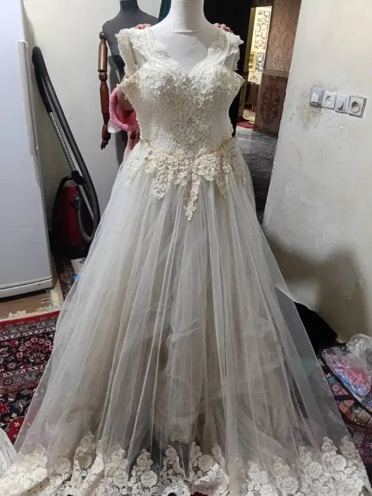 لباس عروس مزونی|لباس|کارون, |دیوار