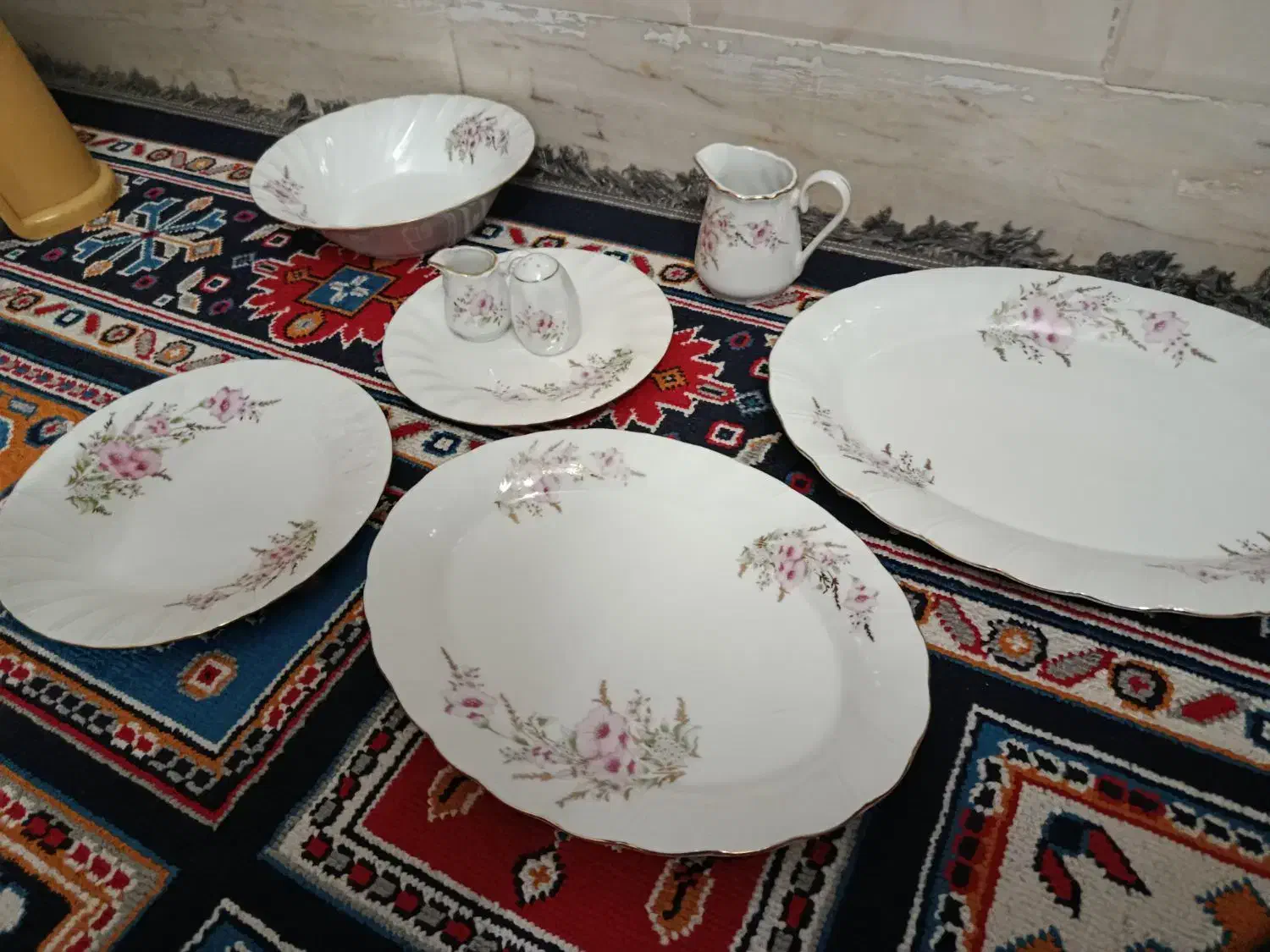 سرویس چینی طوس|ظروف سرو و پذیرایی|قم, شهرک توانیر|دیوار