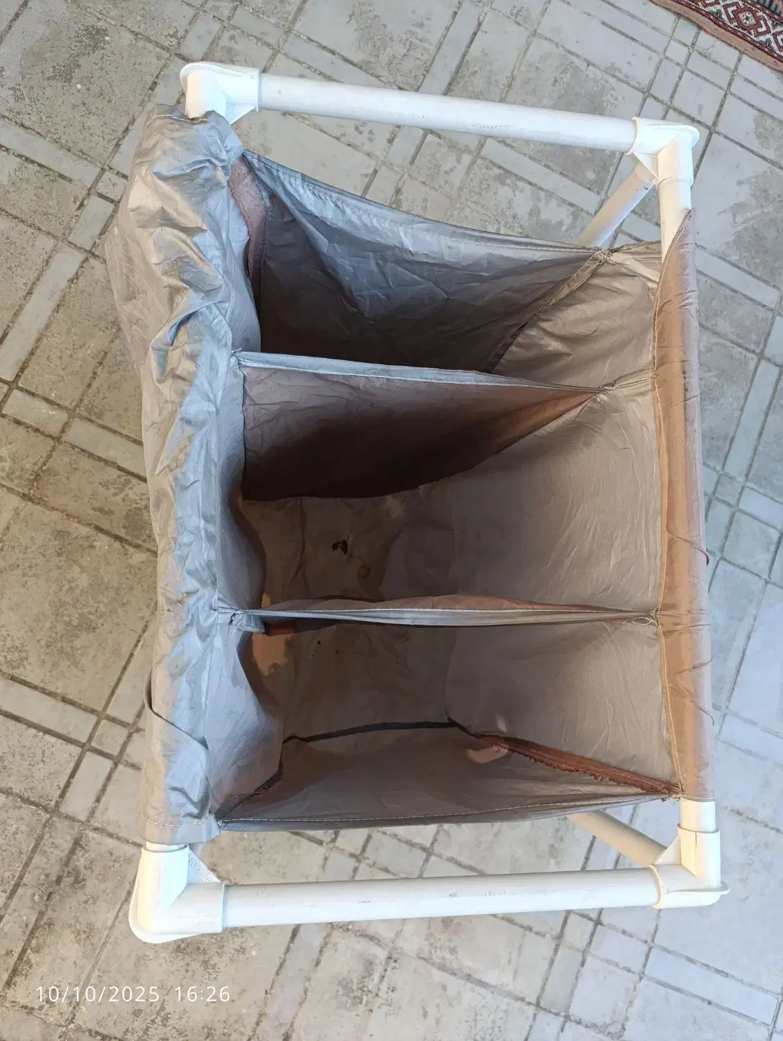 سبدرخت چرک ترولی|بندرخت و رخت‌آویز|زاهدان, |دیوار