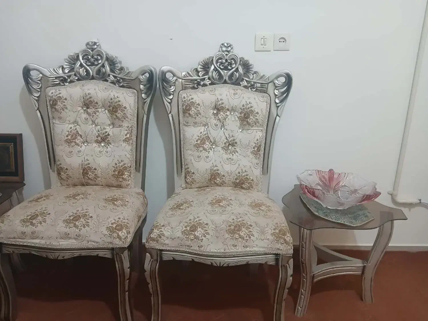 مبل ۹ نفره سلطنتی|مبلمان خانگی و میز عسلی|قم, شهرک مهدیه|دیوار