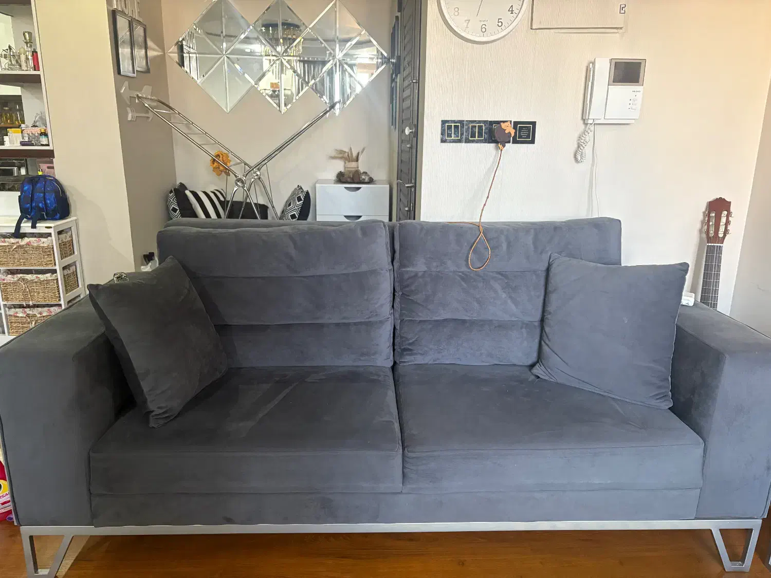 فروش مبل ۸ نفره کاملا سالم|مبلمان خانگی و میز عسلی|اهواز, کیان اباد|دیوار