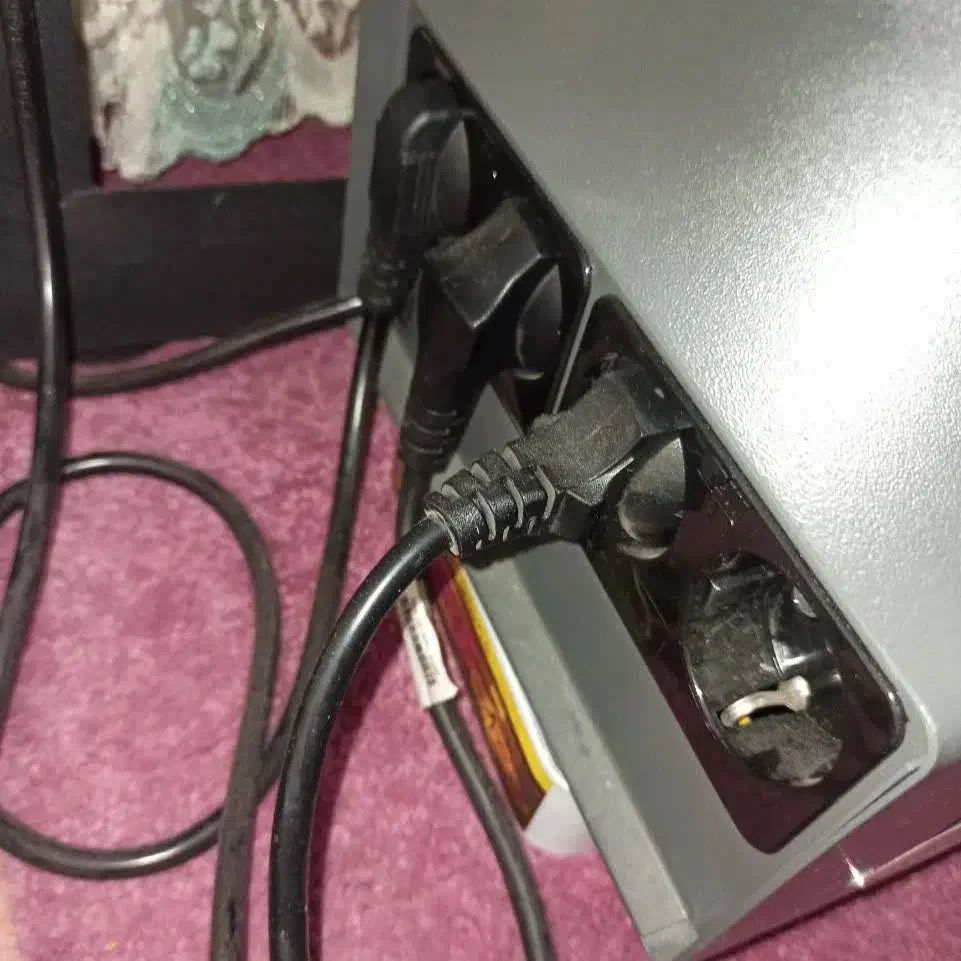 استابیلایزر تمام اتوماتیک سارا 1000 ولت آمپر|قطعات و لوازم جانبی رایانه|قم, باغ کرباسی|دیوار