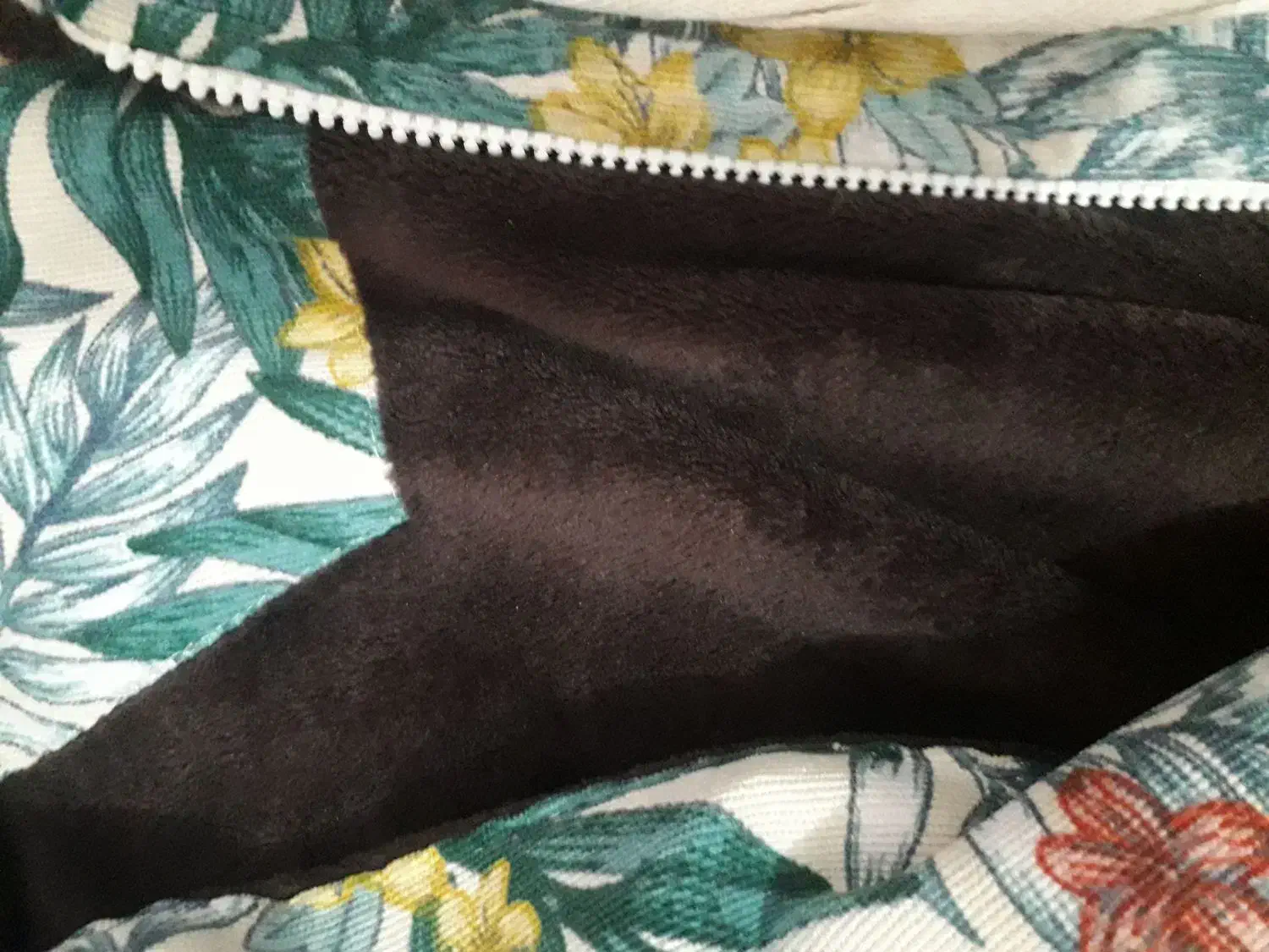 پافر|لباس|میانه, |دیوار