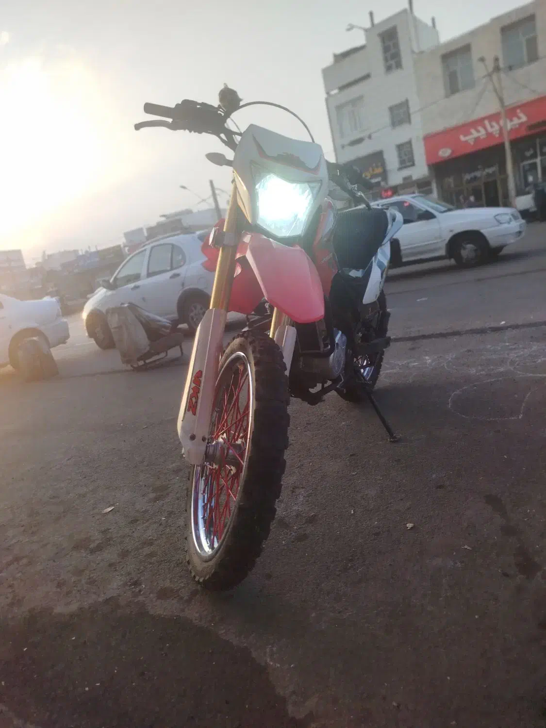 تریل mkz200|موتورسیکلت|زنجان, |دیوار