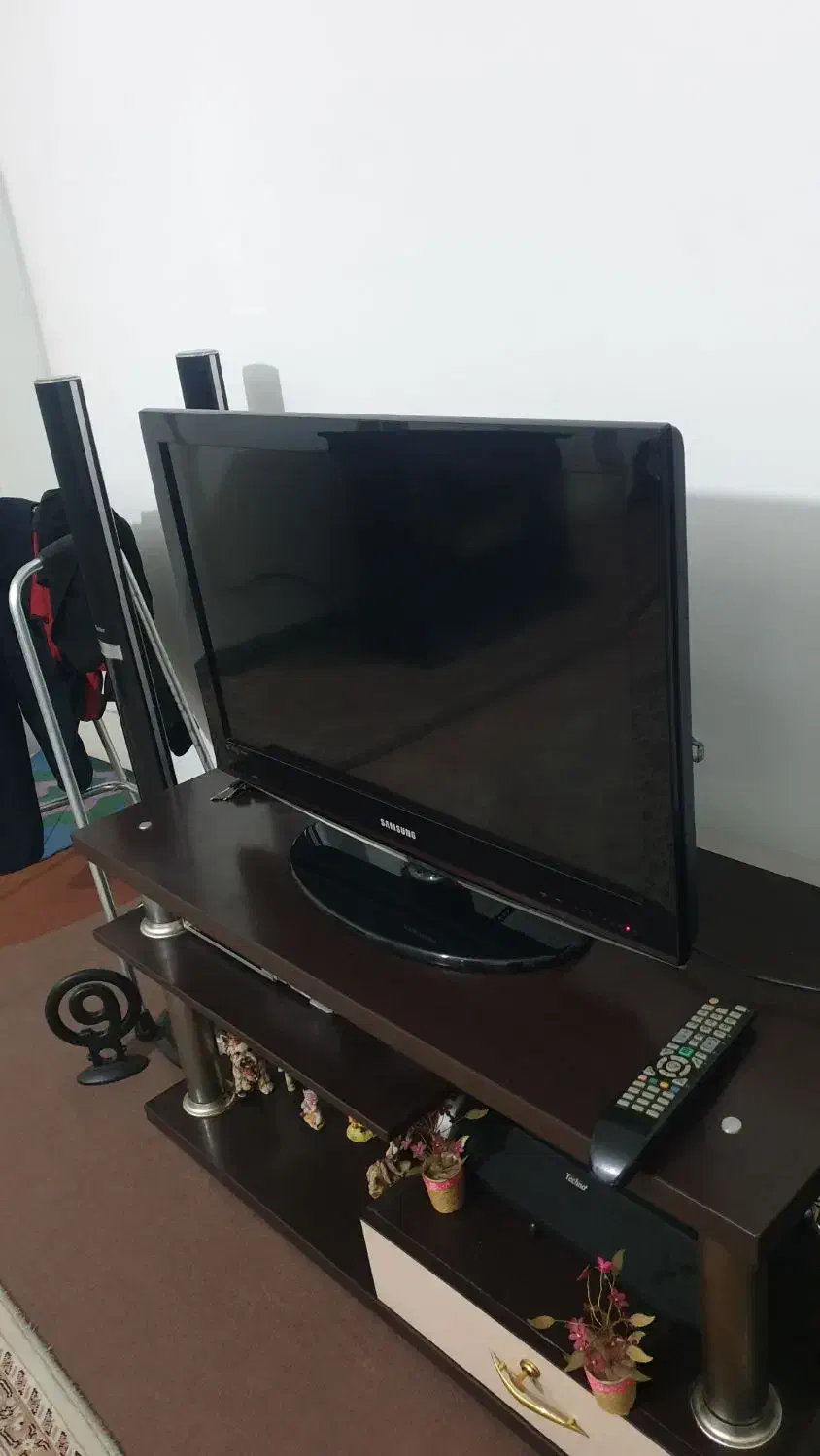 تلویزیون ۳۲ اینچی السیدی سامسونگ|تلویزیون و پروژکتور|شهریار, شهرک شاهد|دیوار