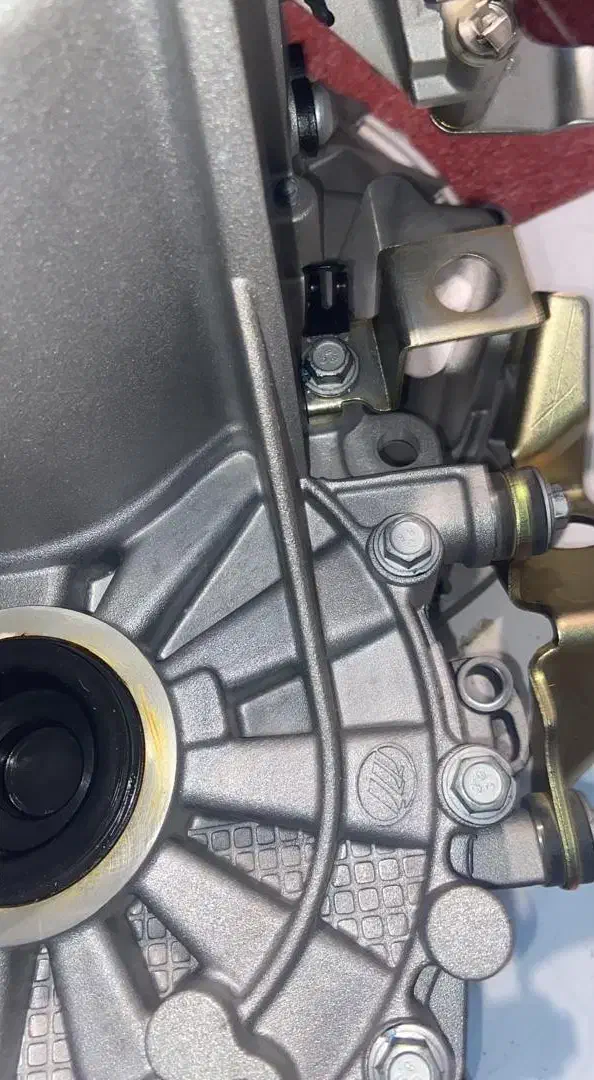 لوازم یدکی موتوری و گیربکس و بدنه خودرو چینی بازار|قطعات یدکی و لوازم جانبی|رشت, بازار|دیوار