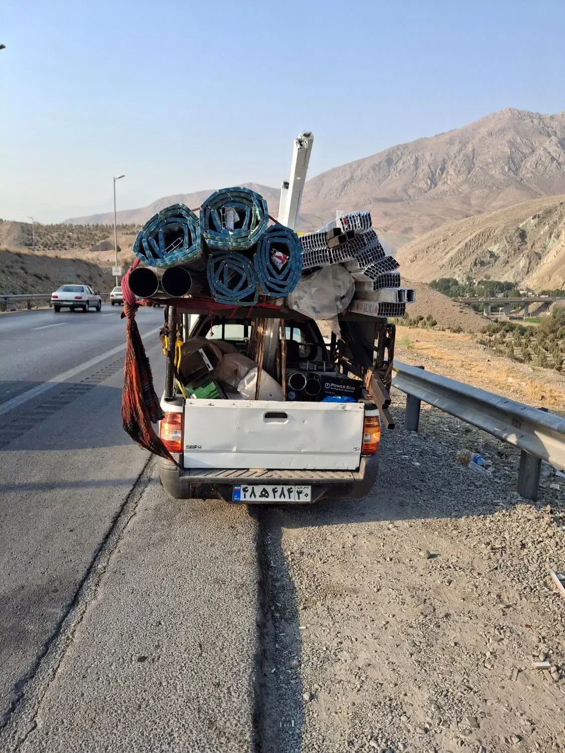 کامبادان صنعت برقی درب وپنجره کرکره جک سکوریت شیشه|خدمات پیشه و مهارت|دماوند, گیلاوند|دیوار