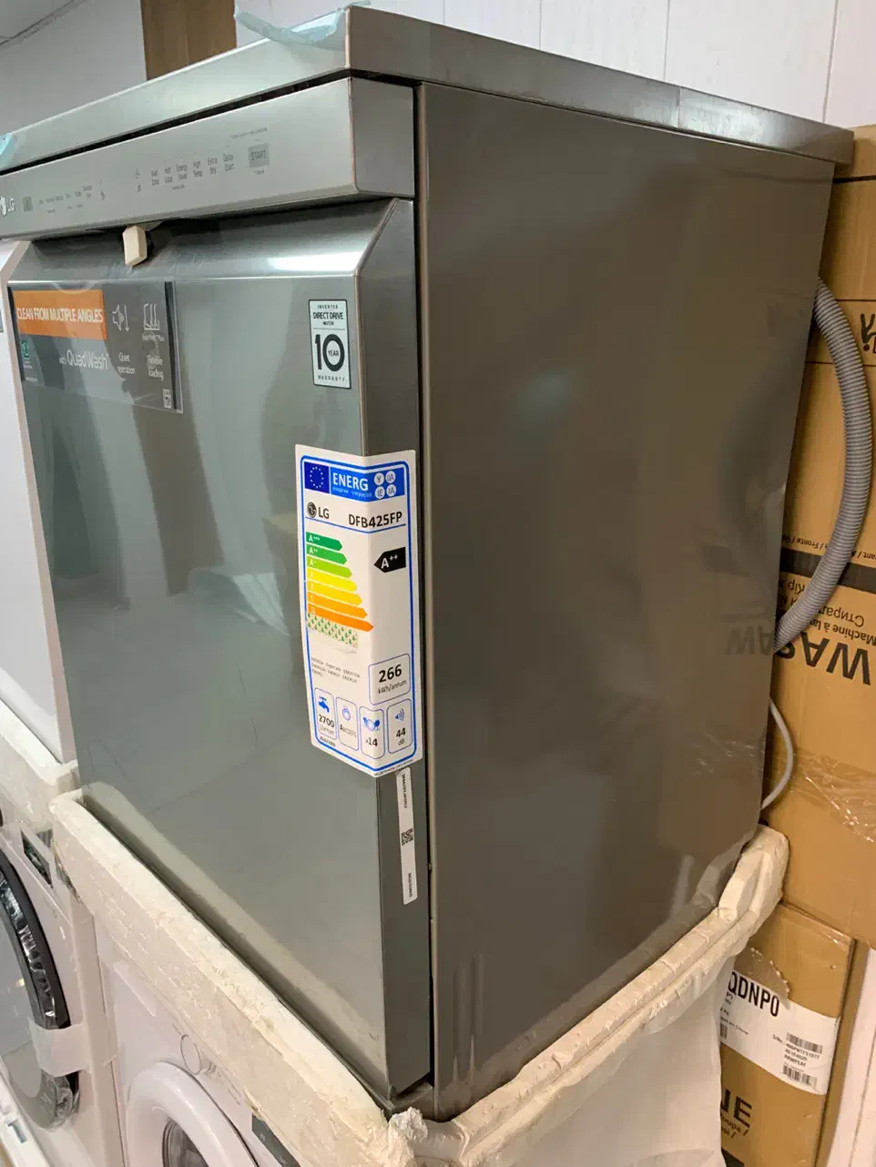 ماشین ظرفشویی LG512سیلور-نو،ضربه خورده|ماشین ظرفشویی|بندرعباس, |دیوار