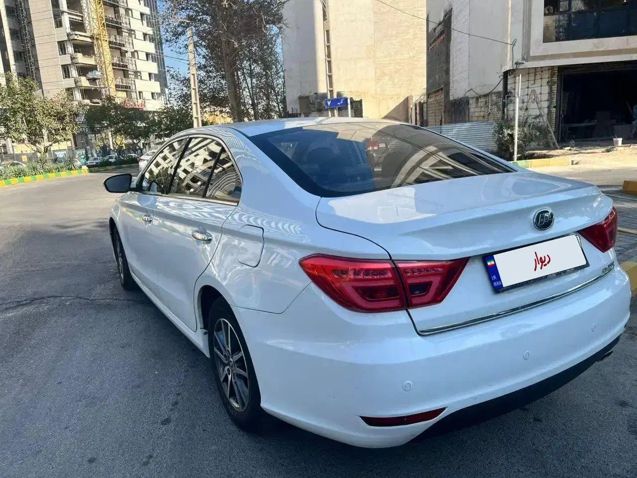 لیفان ۸۲۰ تک برگ|خودرو سواری و وانت|مشهد, نیروی هوایی|دیوار