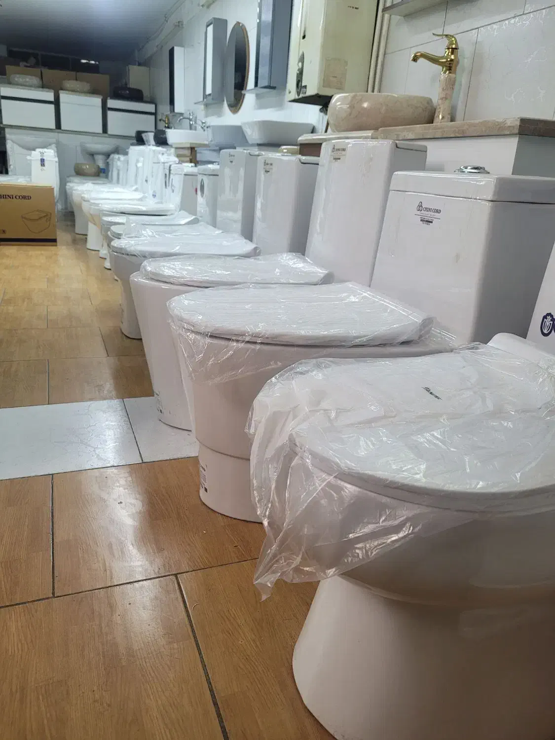 کاسه توالت ایرانی ، فرنگی ، روشویی|لوازم سرویس بهداشتی|تهران, آهنگ|دیوار