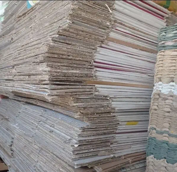 ضایعات کتاب کاغذ باطله کارتن کارتون|عمده‌فروشی|اراک, |دیوار