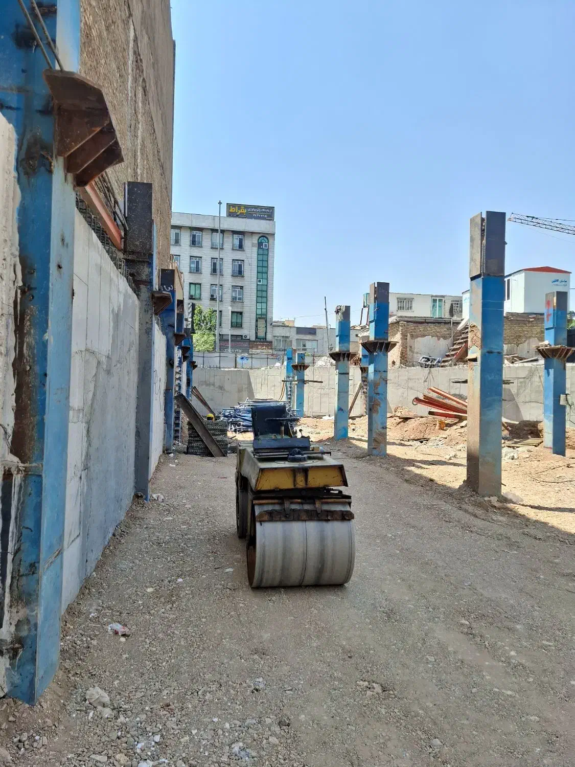 کرایه دهی غلطک مینی متوسط کوبیدن زیرسازی خاک مخلوط|ماشینآلات صنعتی|قرچک, شهرک صنعتی کارا|دیوار