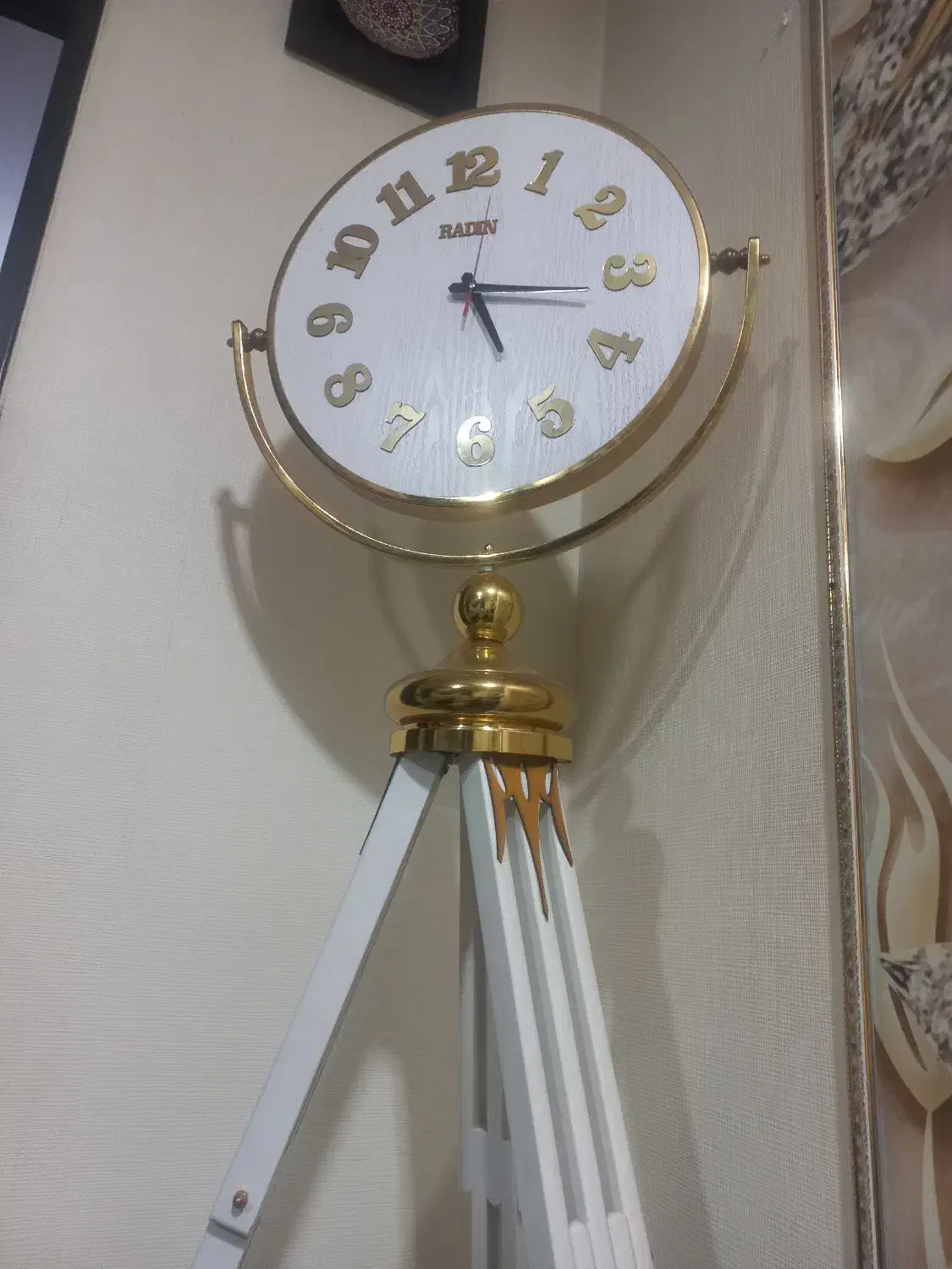 ساعت پایه دار|ساعت دیواری و تزئینی|قرچک, میرزائی شمالی|دیوار