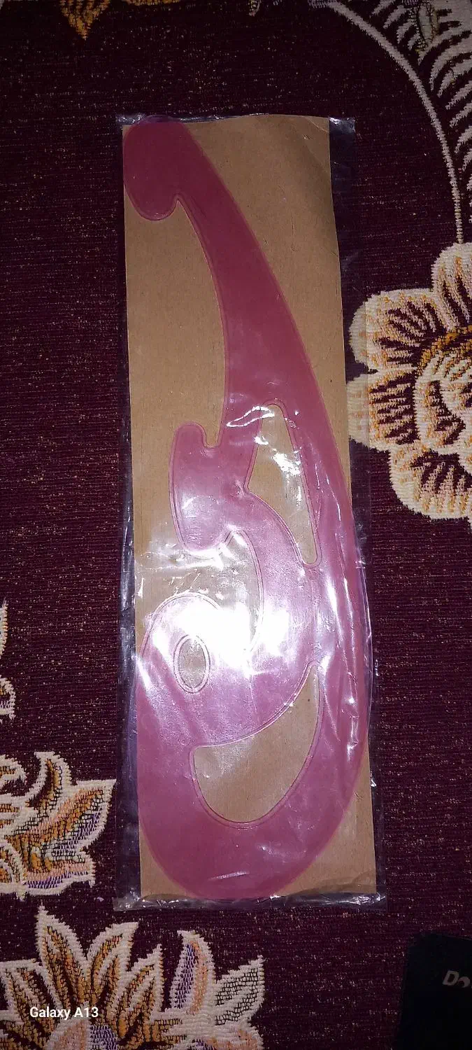 مقداری وسیله خیاطی برای رشته کارو دانش|لوازم خیاطی و بافتنی|بروجرد, |دیوار