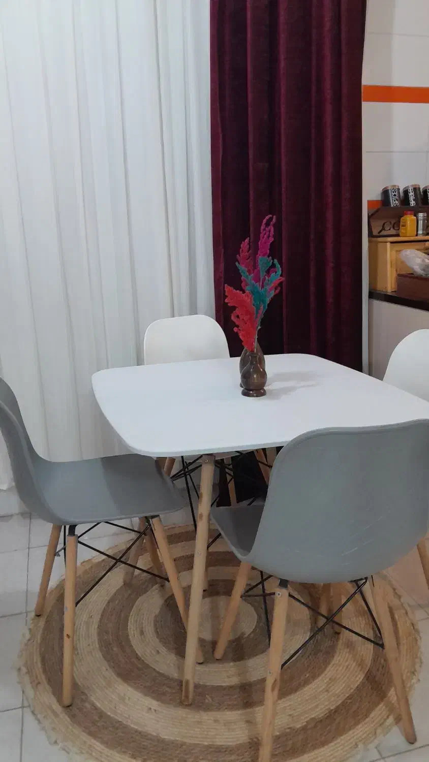 میز|میز و صندلی غذاخوری|خرم‌آباد, |دیوار