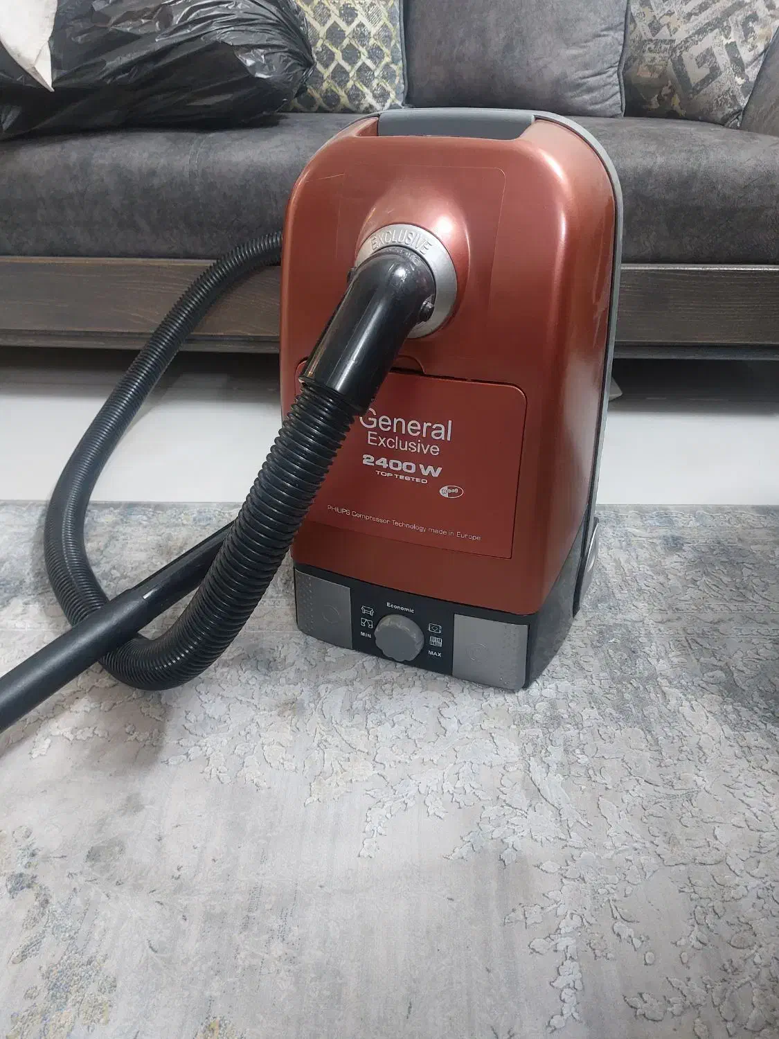 جارو برقی و فرش ۶ متری|جاروبرقی، جارو شارژی، بخارشو|اصفهان, شمس آباد|دیوار