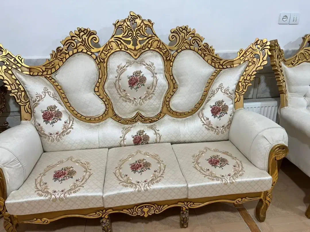 مبل سلطنتی ۹نفره|مبلمان خانگی و میز عسلی|زاهدان, |دیوار