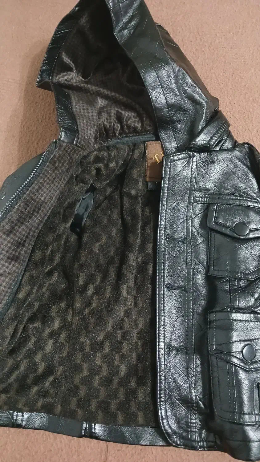 کاپشن چرم بچگانه|کفش و لباس بچه|بیرجند, |دیوار