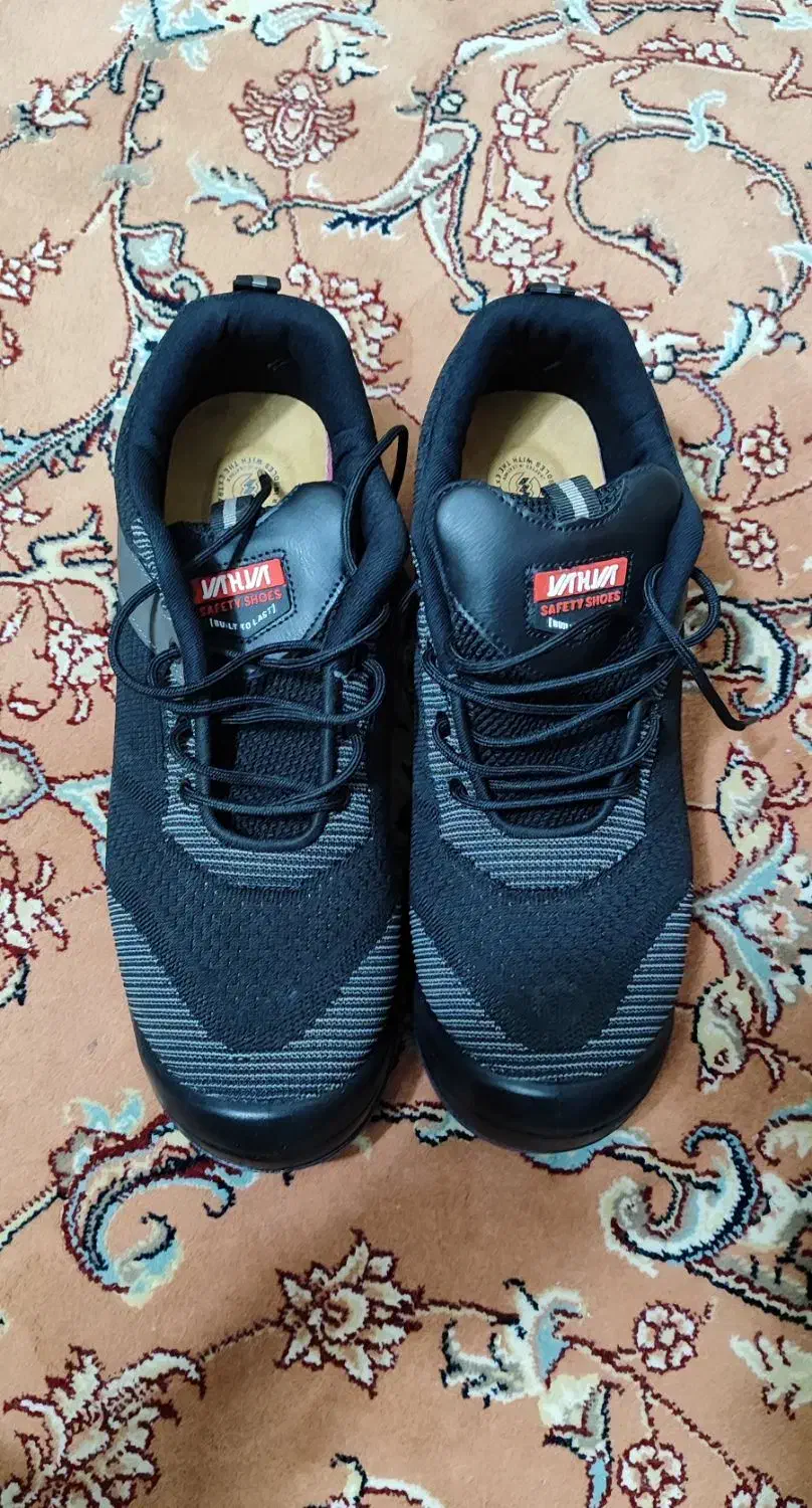 کفش کار|کیف، کفش، کمربند|بندر کنگان, |دیوار