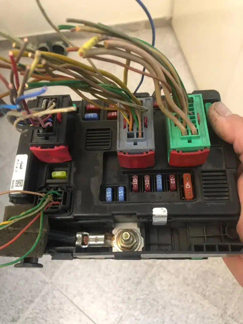 مکانیک وباطری ساز سیار تضمینی|خدمات موتور و ماشین|محمدشهر, همایون ویلا|دیوار