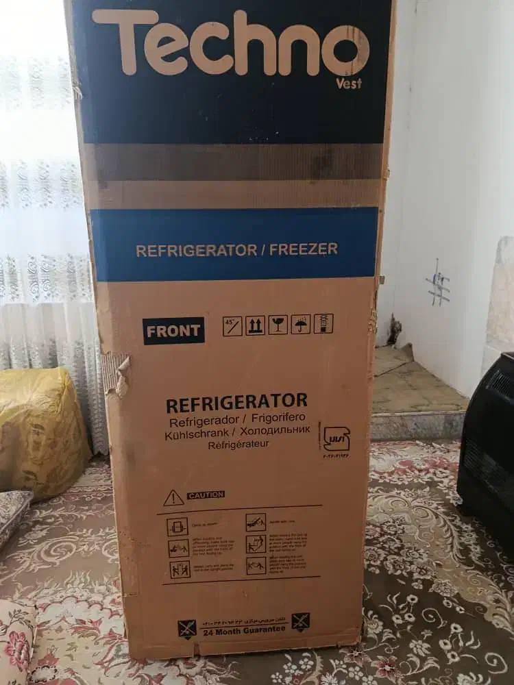 باسلام میز آینه وتخت خواب و یخچال|تخت و سرویس خواب|یزدان شهر, |دیوار