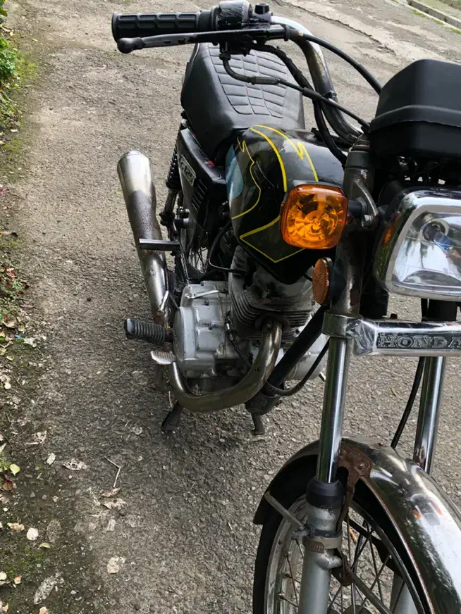 هوندا ۱۲۵ پلاک قدیم وتریل ۲۵۰پلاک ملی|موتورسیکلت|عباسآباد, |دیوار