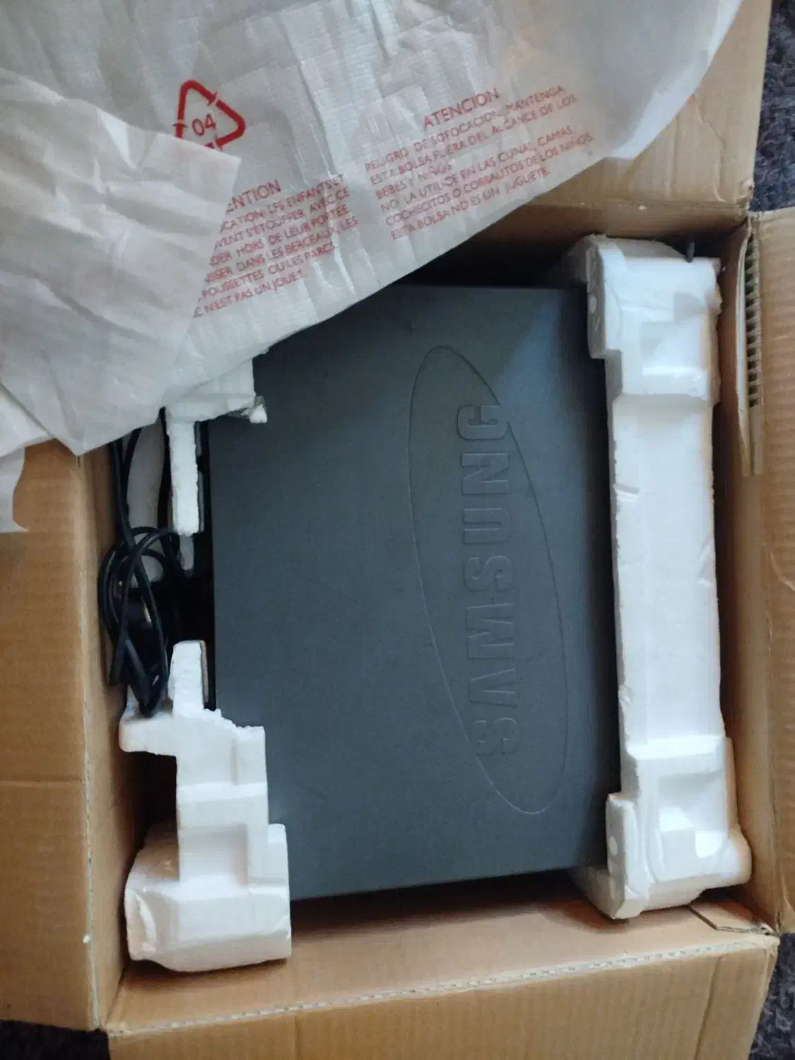 ویدیو|پخش‌کننده DVD و ویدیو|پردیس, فاز ۳|دیوار