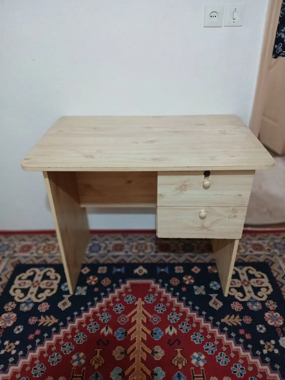 میز تحریر|میز تحریر و کامپیوتر|بابل, |دیوار