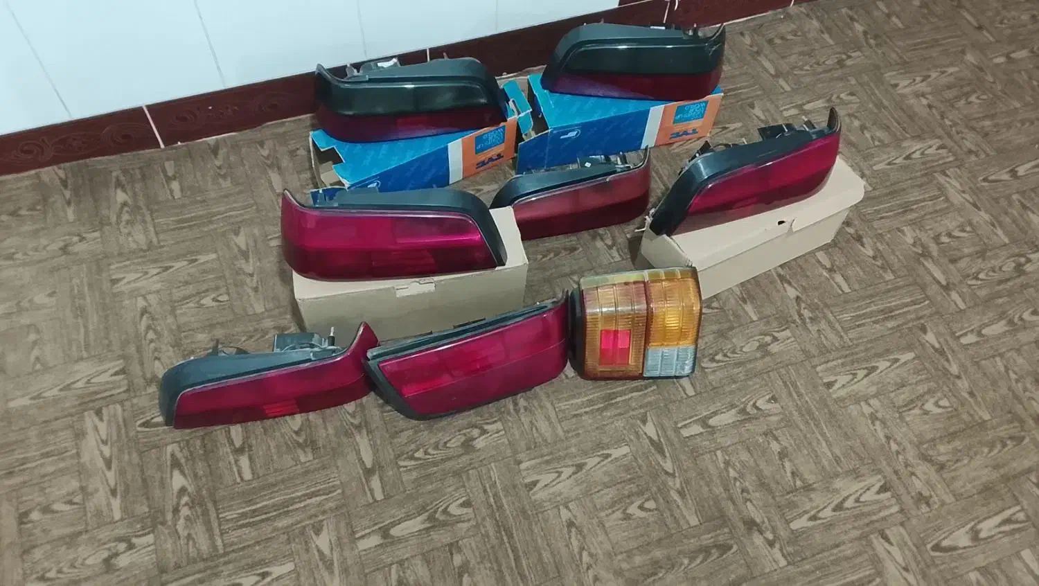 چراغ عقب پارس|قطعات یدکی و لوازم جانبی|میاندوآب, |دیوار