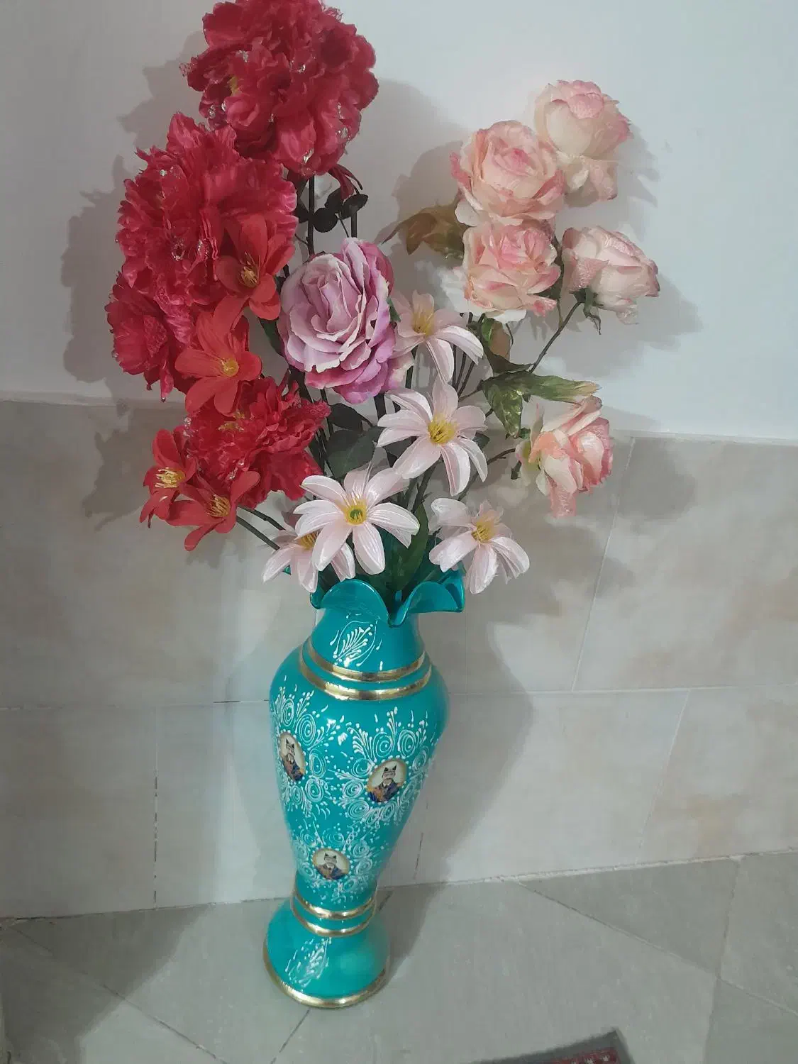 گلدان|گل مصنوعی|بجنورد, |دیوار