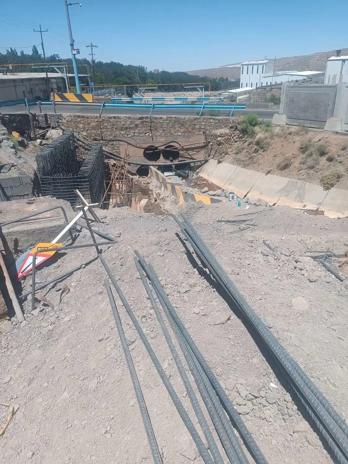 منشی خانم مجردجهت دفتر مهندسی ساختمان برای یک شیفت|استخدام اداری و مدیریت|رفسنجان, |دیوار